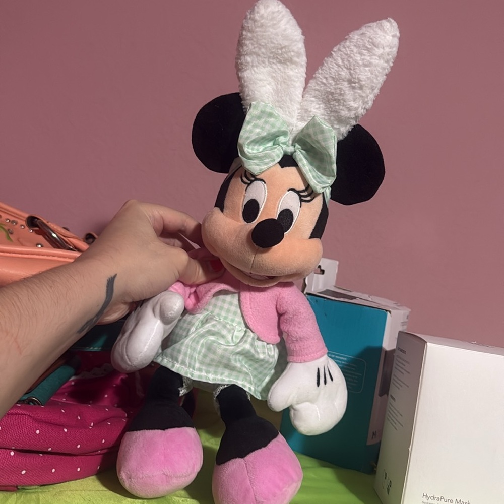 DISNEY Easter Bunny Minnie Mouse Stuffed Animal COLLECTIBLE